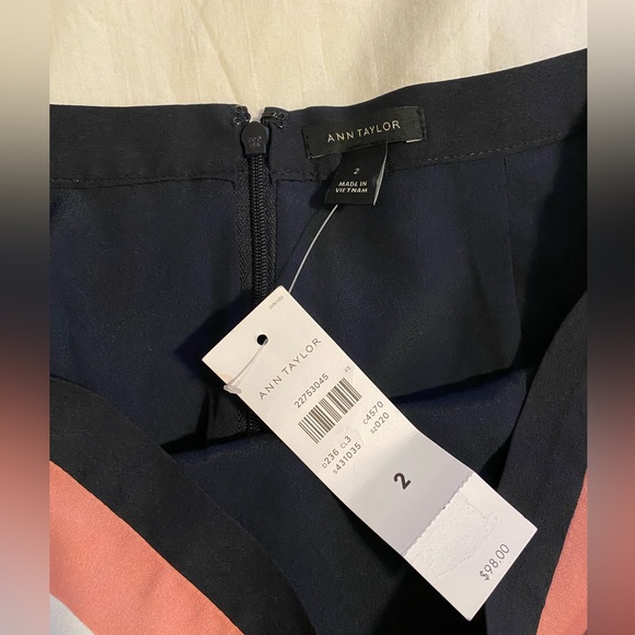 Ann Taylor Skirt Size 2 NWT - Picture 6 of 8